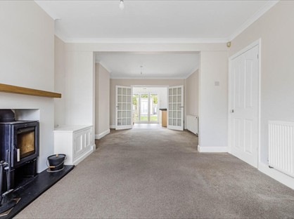 4 Bed Semi-Detached House, Raeburn Road, DA15