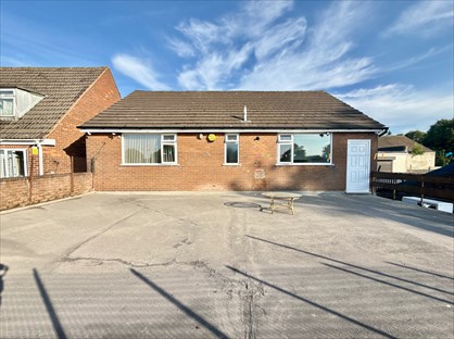 3 Bed Flat, Highfields Road, WV14