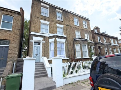 1 Bed Flat, Brackenbury Gardens, W6