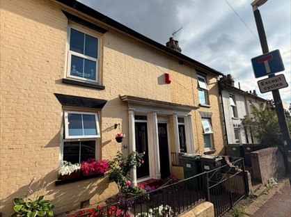 3 Bed Terraced House, Brewer St, ME14
