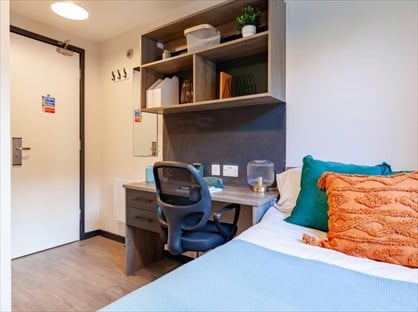Room in a Shared Flat, Meanwood Road, LS7