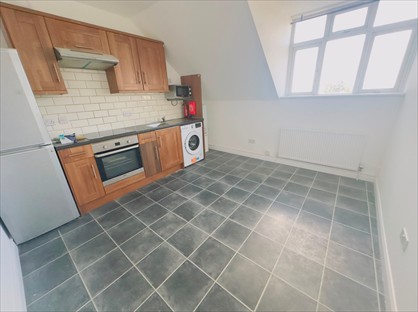 2 Bed Flat, Uxbridge Road, UB4