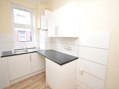 2 Bed Terraced House, Recreation Terrace, LS11