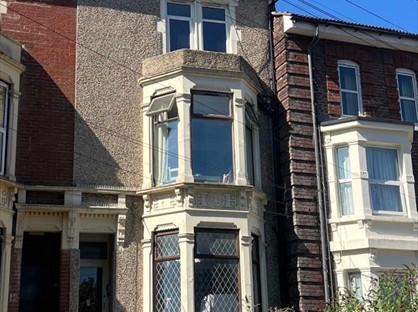 1 Bed Flat, Cottage Grove, PO5