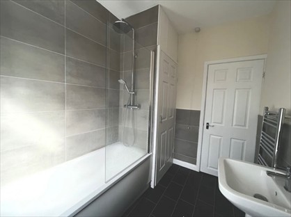 2 Bed Terraced House, Ashton Avenue, LS8