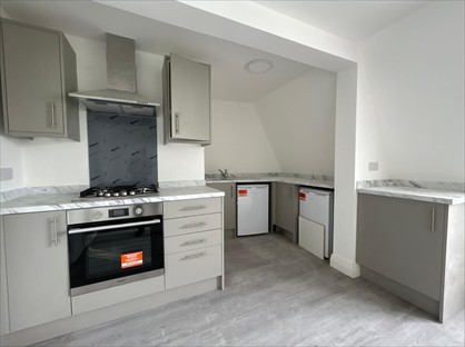 2 Bed Flat, Barge Drive, UB2
