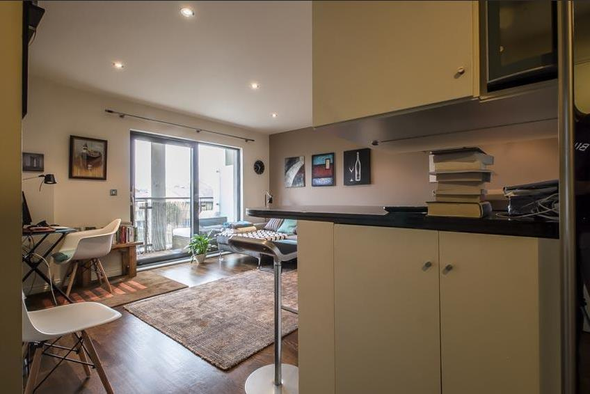 1 Bed Flat, Lock House, NW1 photo 3