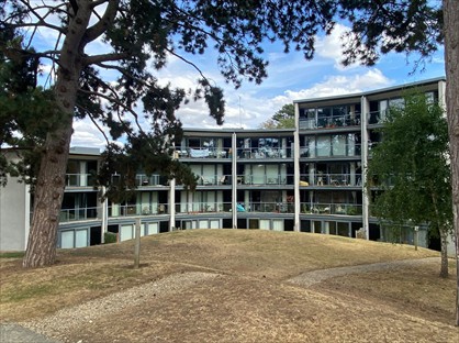 2 Bed Flat, The Crescent, GL51