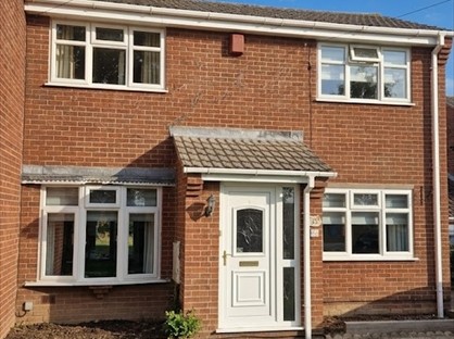 3 Bed Semi-Detached House, Fairfield Crescent, DE11