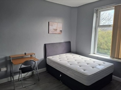 Room in a Shared House, Eccles, M30