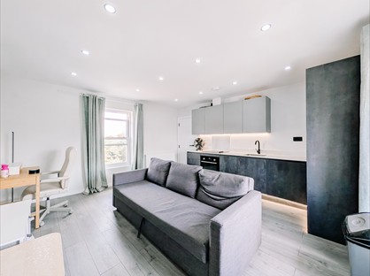 2 Bed Flat, London Road, TN13