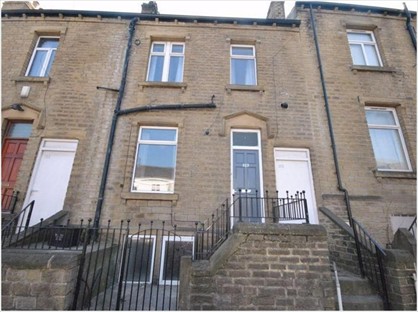 3 Bed Terraced House, Manchester Road, HD1