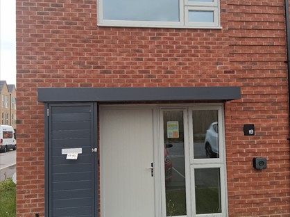 2 Bed Semi-Detached House, Broadleaf Drive, M46