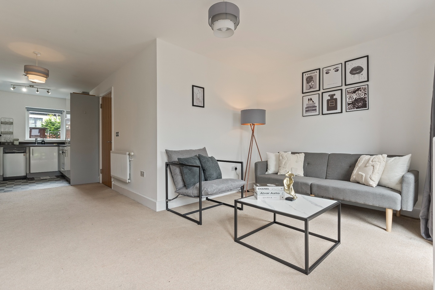 Room in a Shared House, Windrush Grove, B15