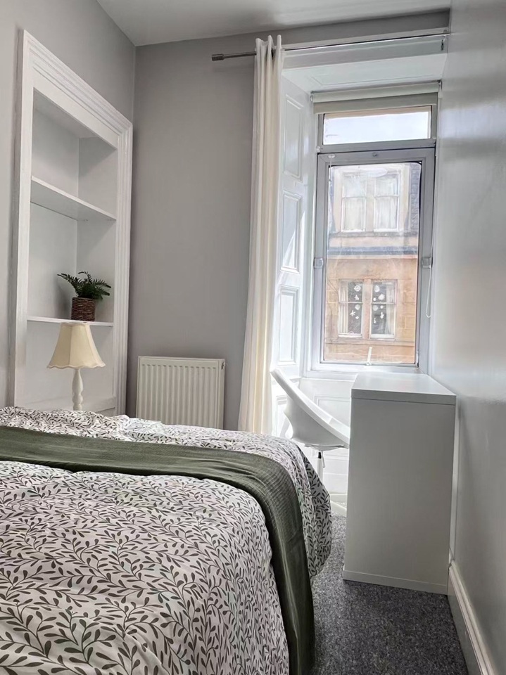 3 Bed Flat, Buccleuch Terrace, EH8