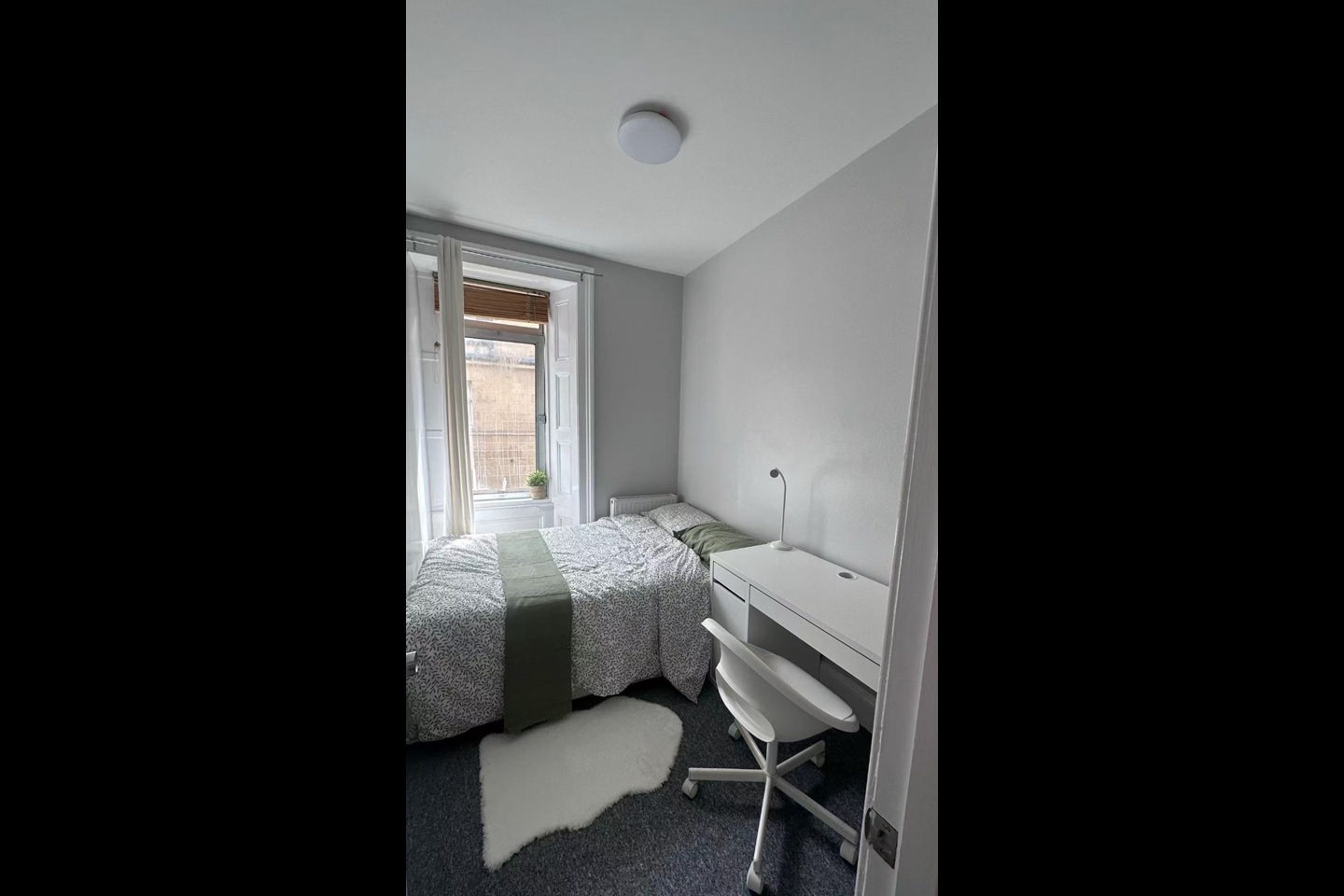 3 Bed Flat, Buccleuch Terrace, EH8 photo 2