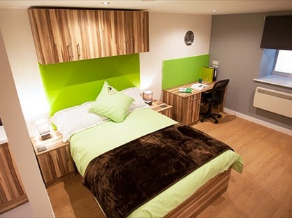 Studio Flat, Kirkgate, HD1