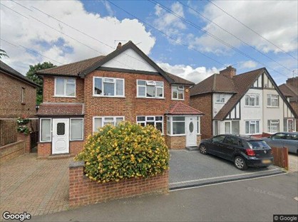 3 Bed Semi-Detached House, Harvey Road, UB10