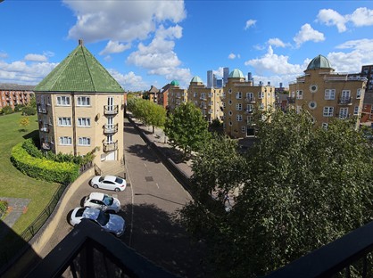 1 Bed Flat, Basque Court, SE16
