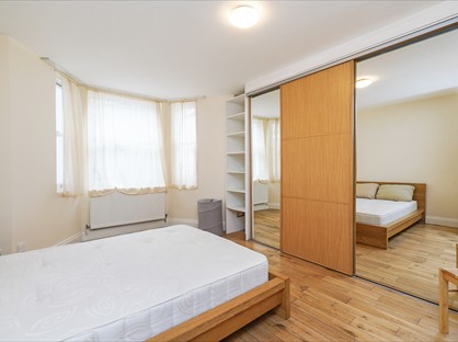 2 Bed Flat, Batoum Gardens, W6
