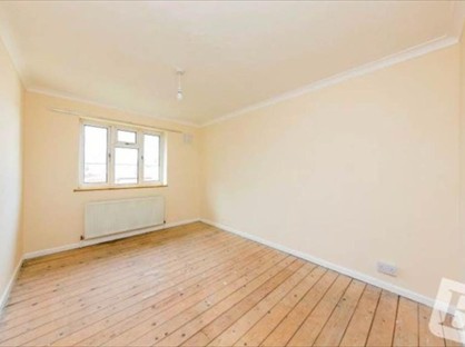 Room in a Shared House, Bosworth Road, RM10