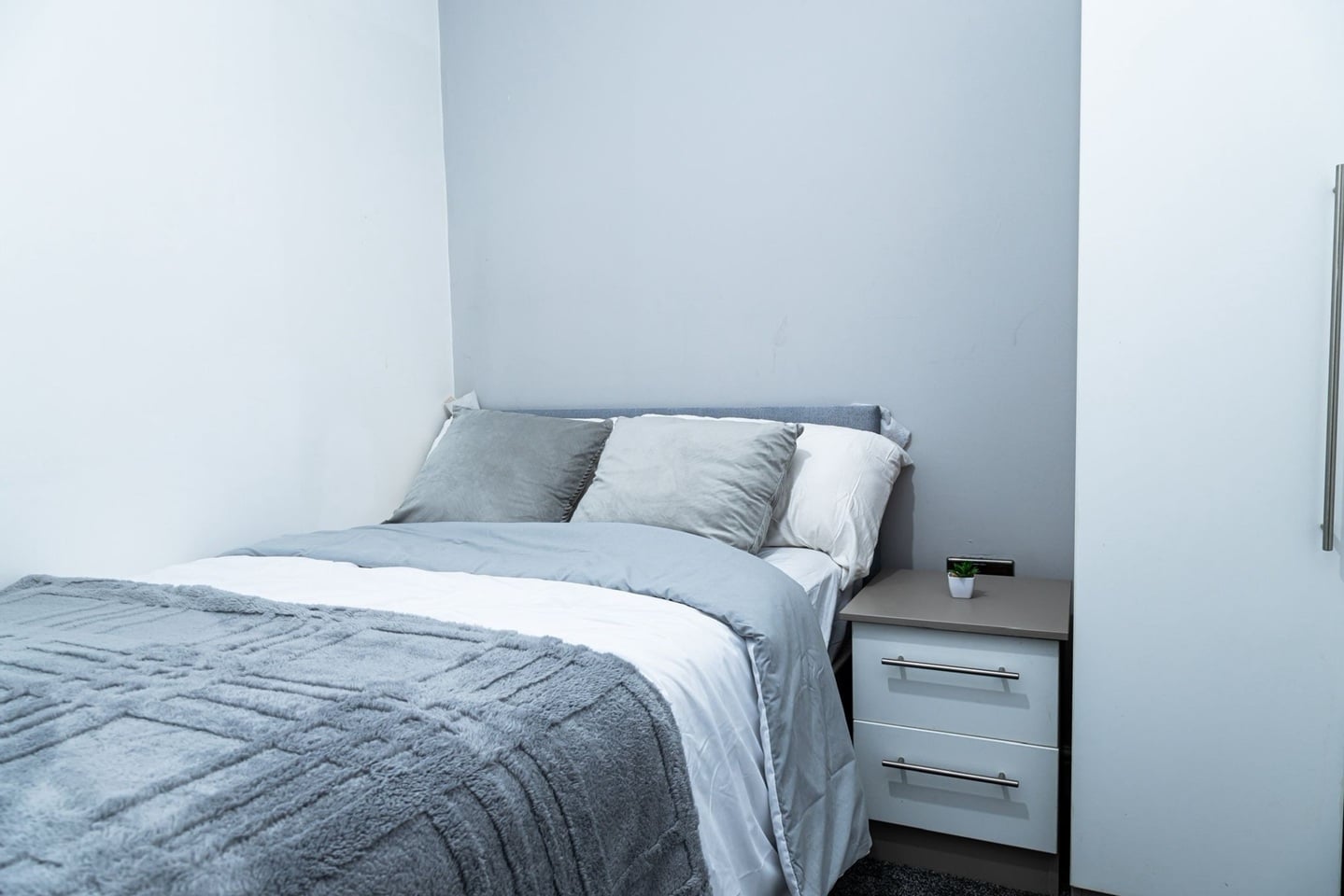 1 Bed Flat, Wilbraham Road, M21 photo 3