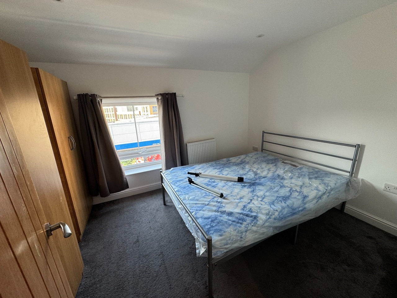 2 Bed Flat, Callum View, NG7 photo 2