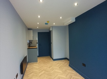 Studio Flat, Normanhurst, TW15