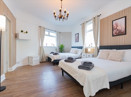 4 Bed Semi-Detached House, Lincoln Road, PO1