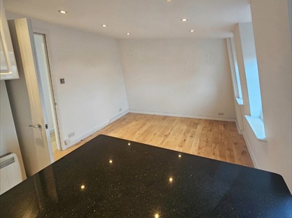 1 Bed Flat, Lower Mortlake Road, TW9