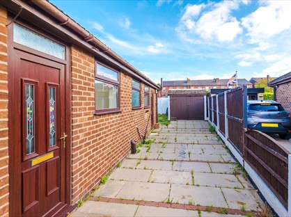 3 Bed Bungalow, Chimes Road, WN4
