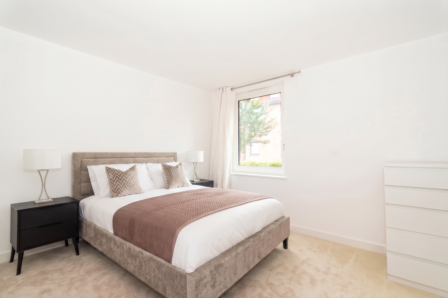 1 Bed Flat, Whiting Way, SE16