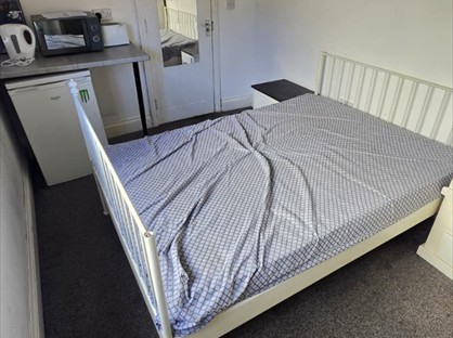 Room in a Shared House, Kings Road, B23