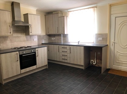 2 bed terraced house for rent in 2 Bed Terraced House, Doncaster Road, S70