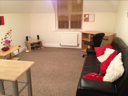 1 Bed Flat, Richmond Park Road, BH8