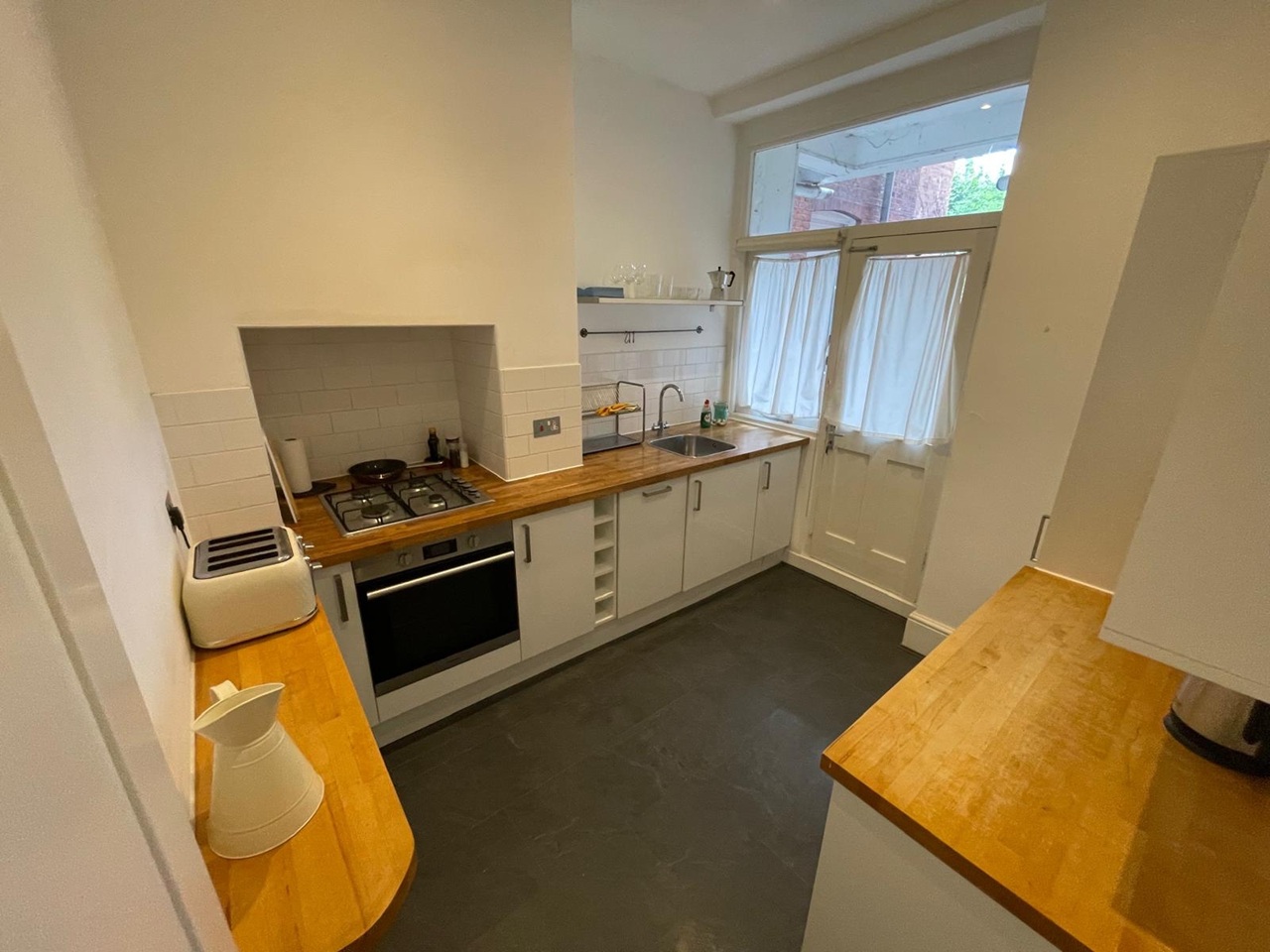 1 Bed Flat, Clevedon Mansions, NW5 photo 5