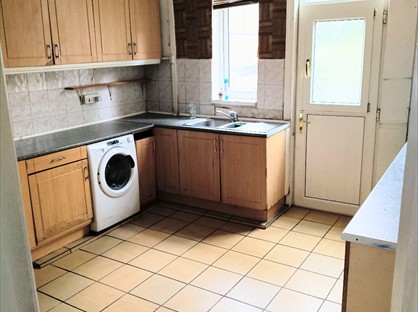 2 Bed Terraced House, Ratcliffe St, M19