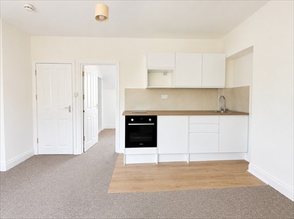 Studio Flat, Hoop Lane, NW11