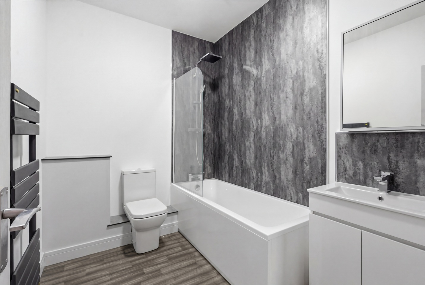 1 Bed Flat, Edgbaston, B16 photo 2