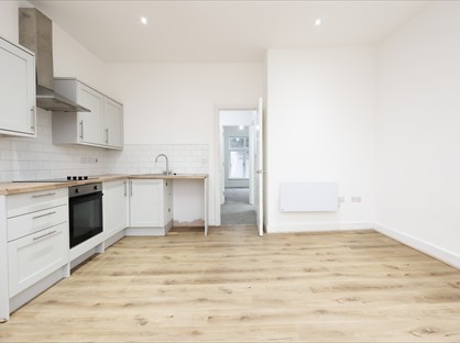 1 Bed Flat, Glen View Villas, CF46