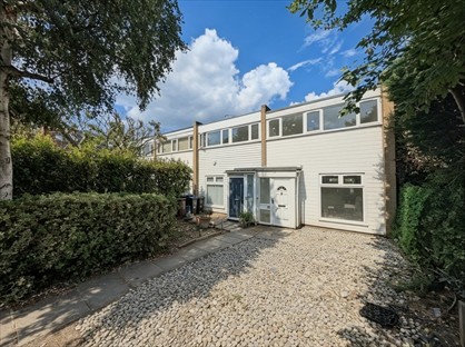 2 Bed Terraced House, Worcester Road, SW19