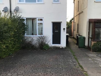 2 Bed Semi-Detached House, Albert Road, B63