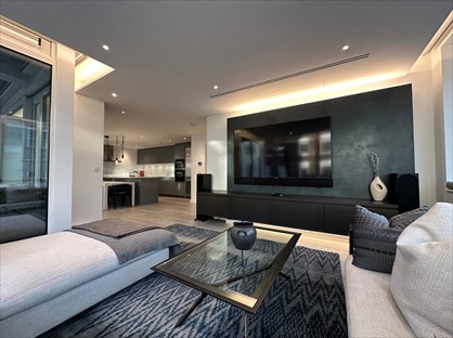 3 Bed Flat, Heron Place, W1U