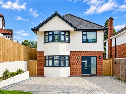 3 Bed Detached House, Monkfrith Way, N14
