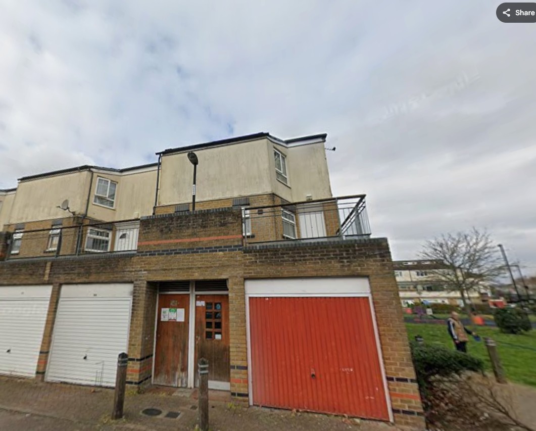 3 Bed Flat, Renown Close, CR0