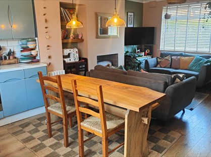 3 Bed Semi-Detached House, Bideford Crescent, BS4