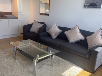 2 Bed Flat, Mann Island, L3
