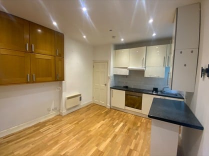 Studio Flat, Devonshire House, SE1