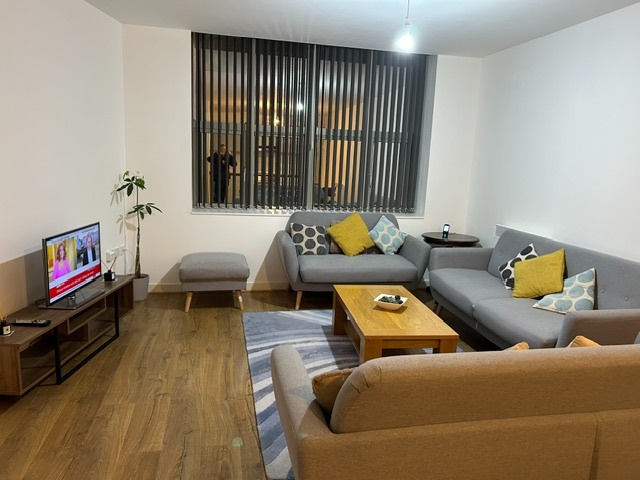 1 Bed Flat, The Atrium, LE1 photo 2