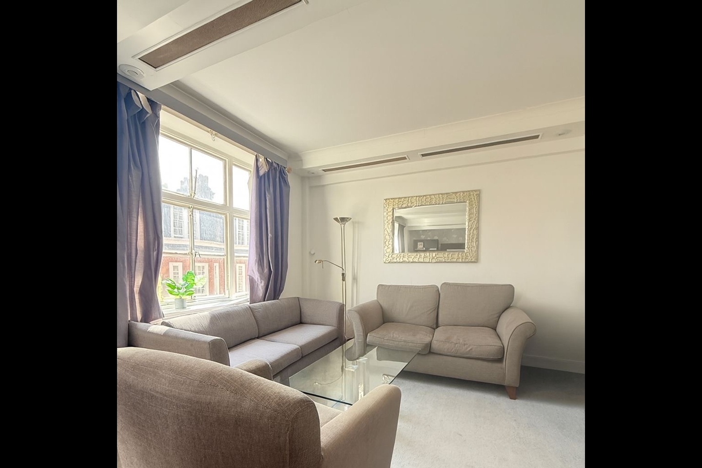 2 Bed Flat, Carrington House, W1J